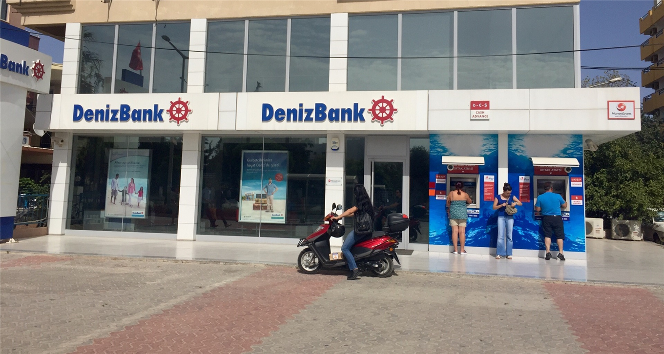 Denizbank ATM’lerinde Sürpriz: Kartını Takan Herkese Anında 12.000 TL Onaysız Kredi